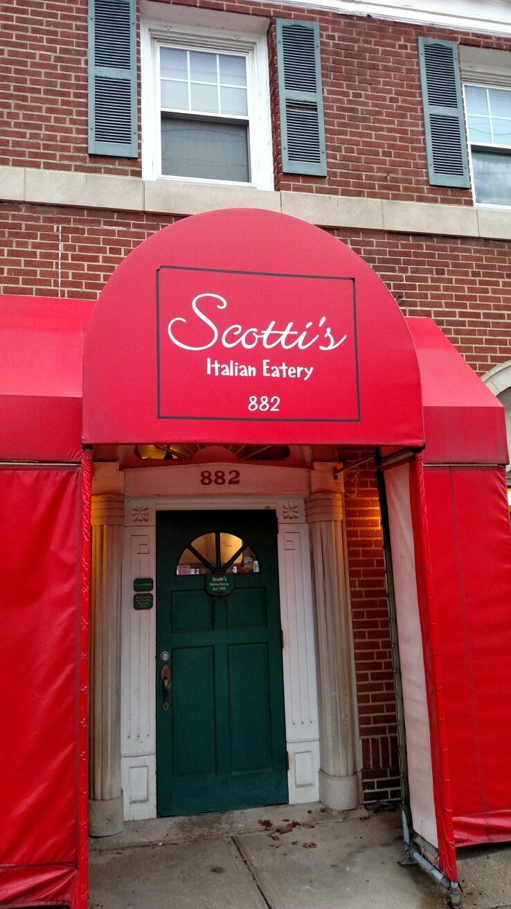 Scotti`s Italian Eatery